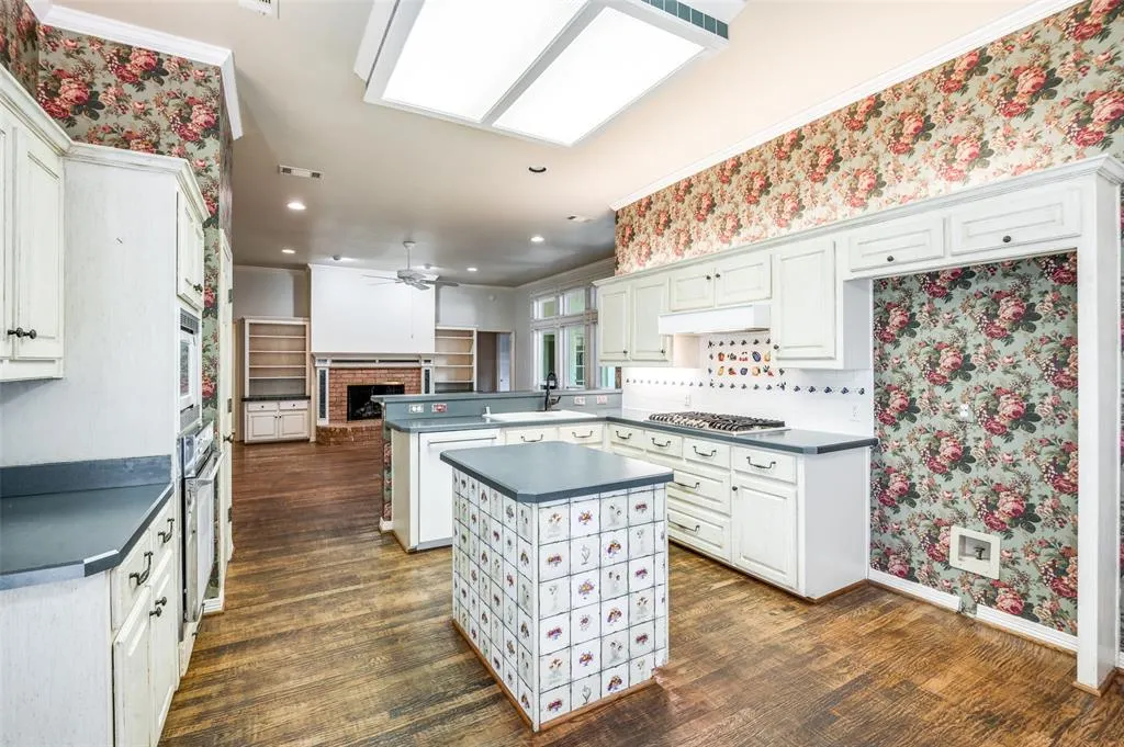 4437 Jenning Drive