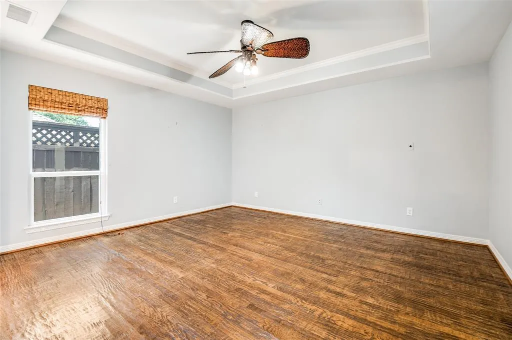 4437 Jenning Drive