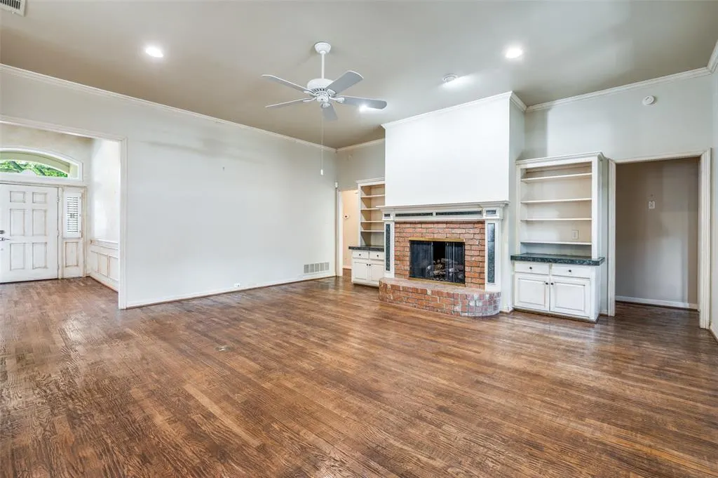 4437 Jenning Drive