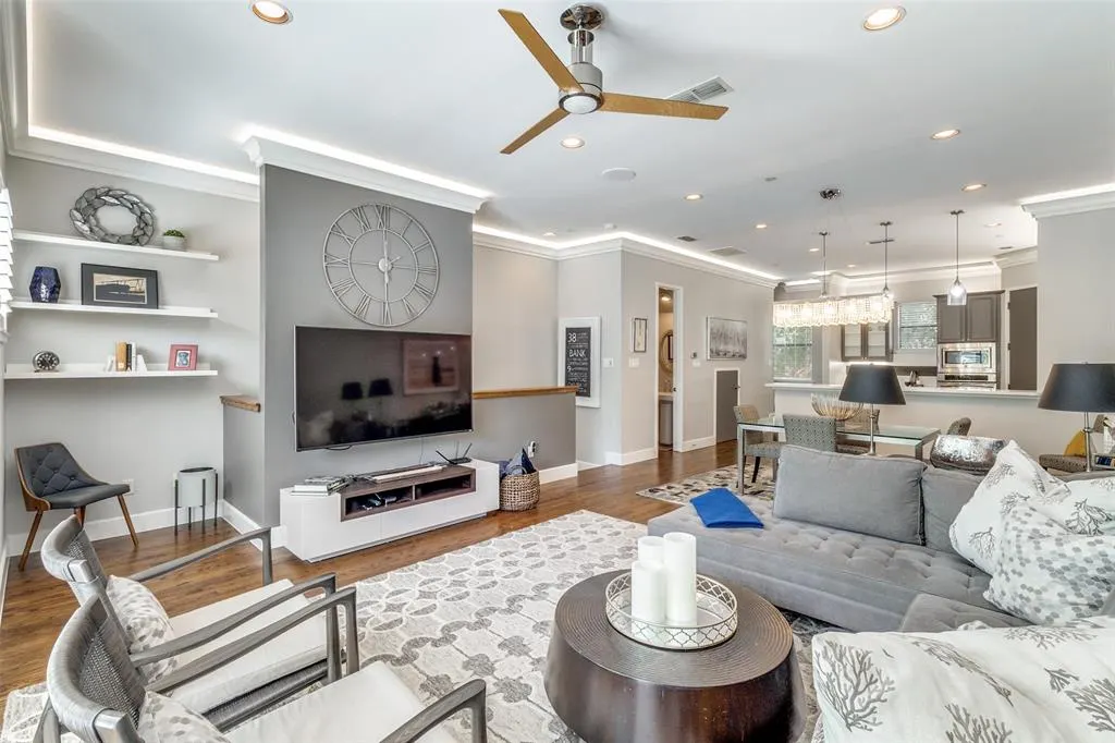 2420 Hugo Street, #2