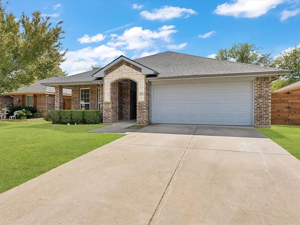 810 Ranch Road