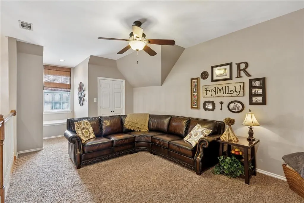 20 Trailridge Drive