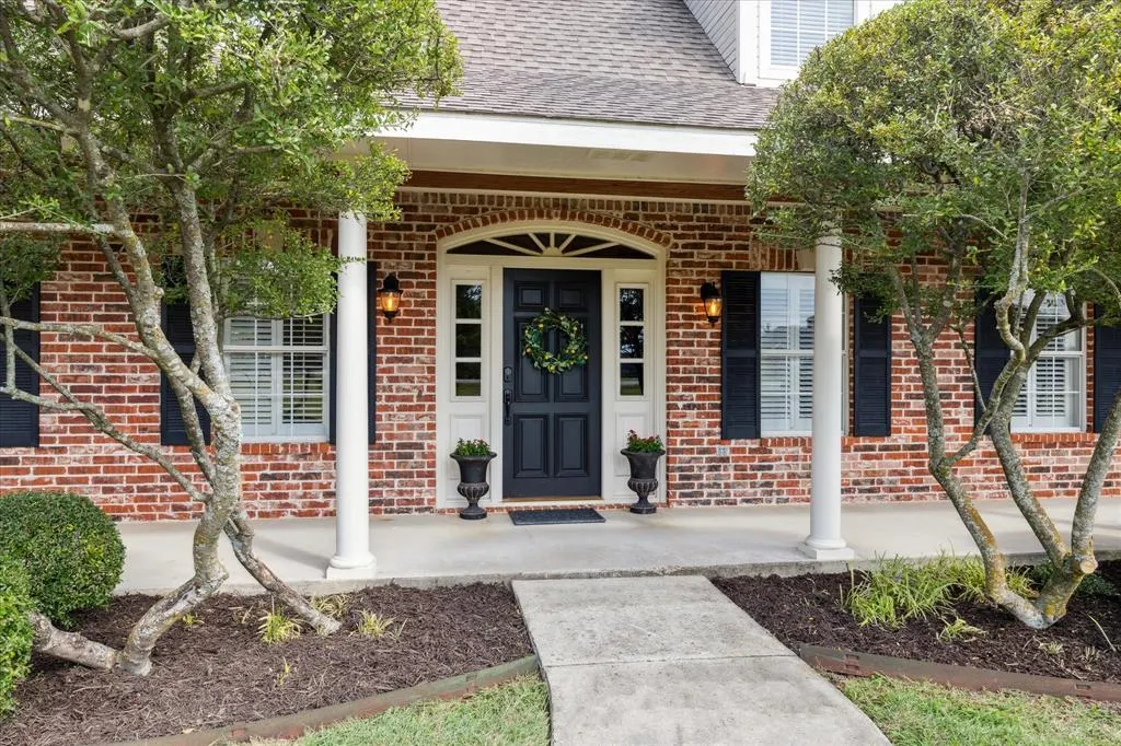 20 Trailridge Drive