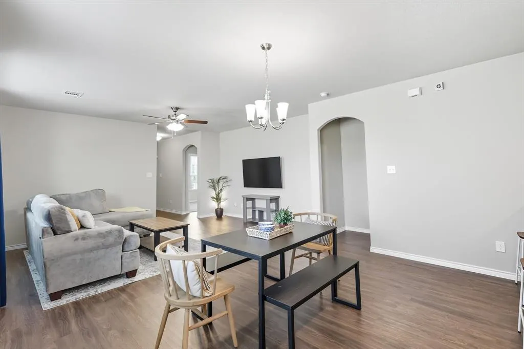 2200 Barx Drive