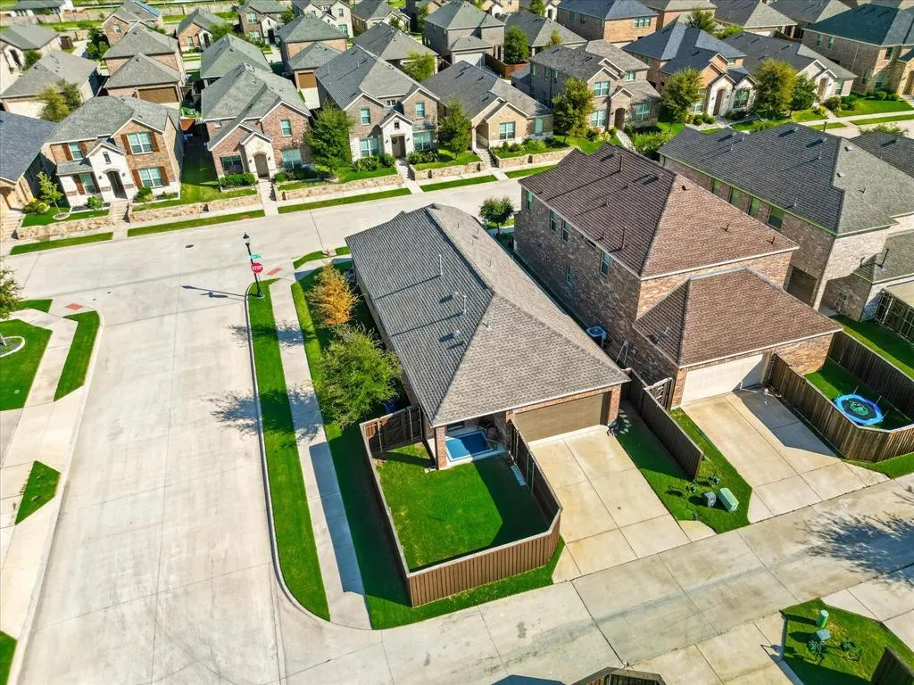 2200 Barx Drive