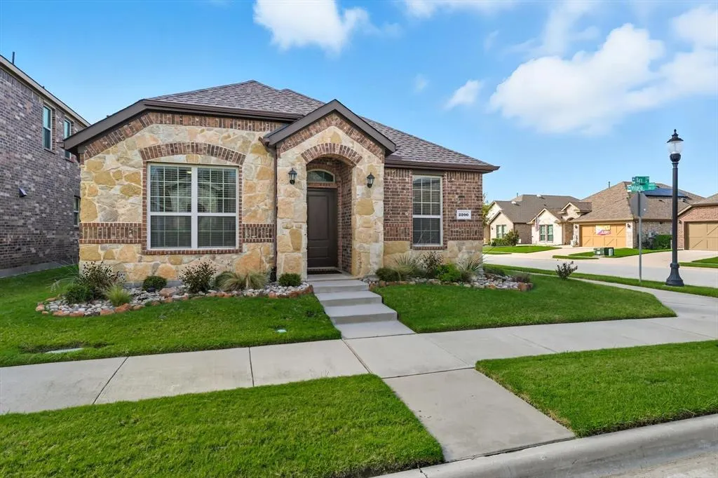 2200 Barx Drive