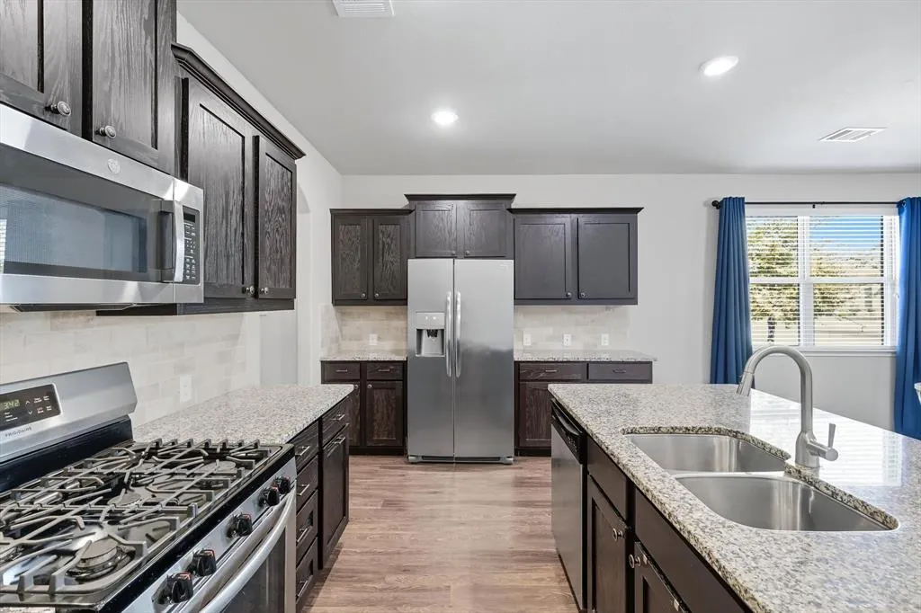 2200 Barx Drive