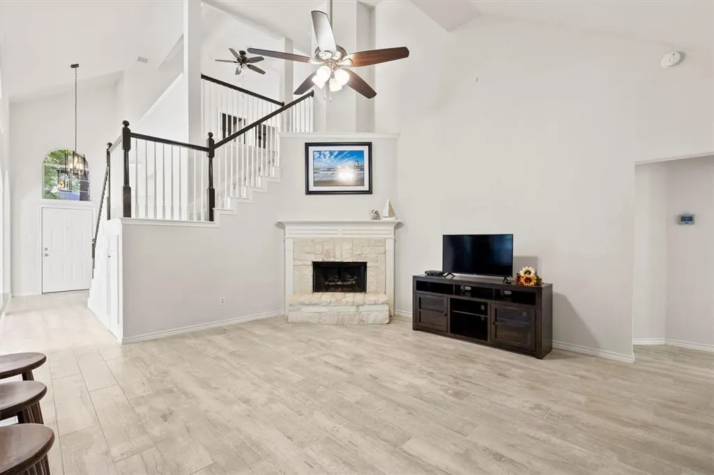 704 Wooded Creek Lane