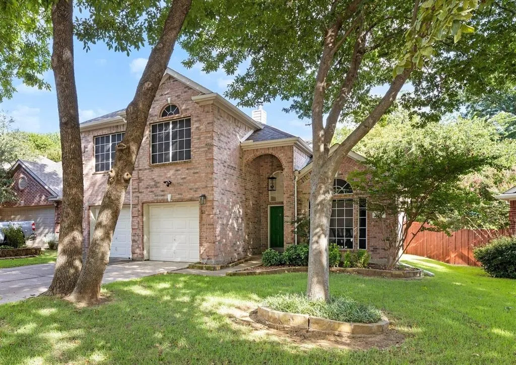 704 Wooded Creek Lane