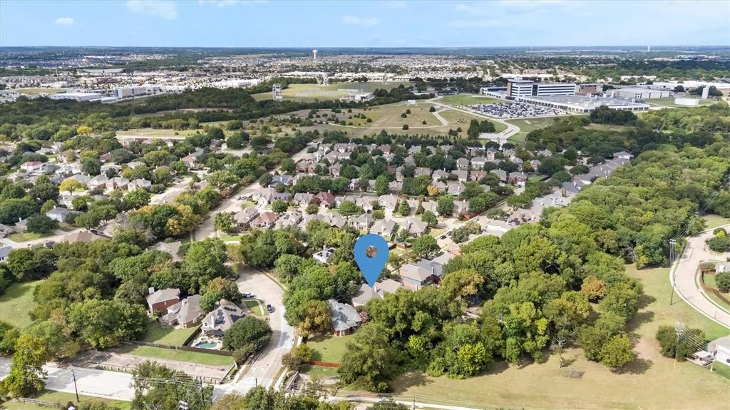 704 Wooded Creek Lane