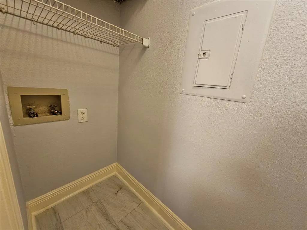12660 Hillcrest Road, #8106