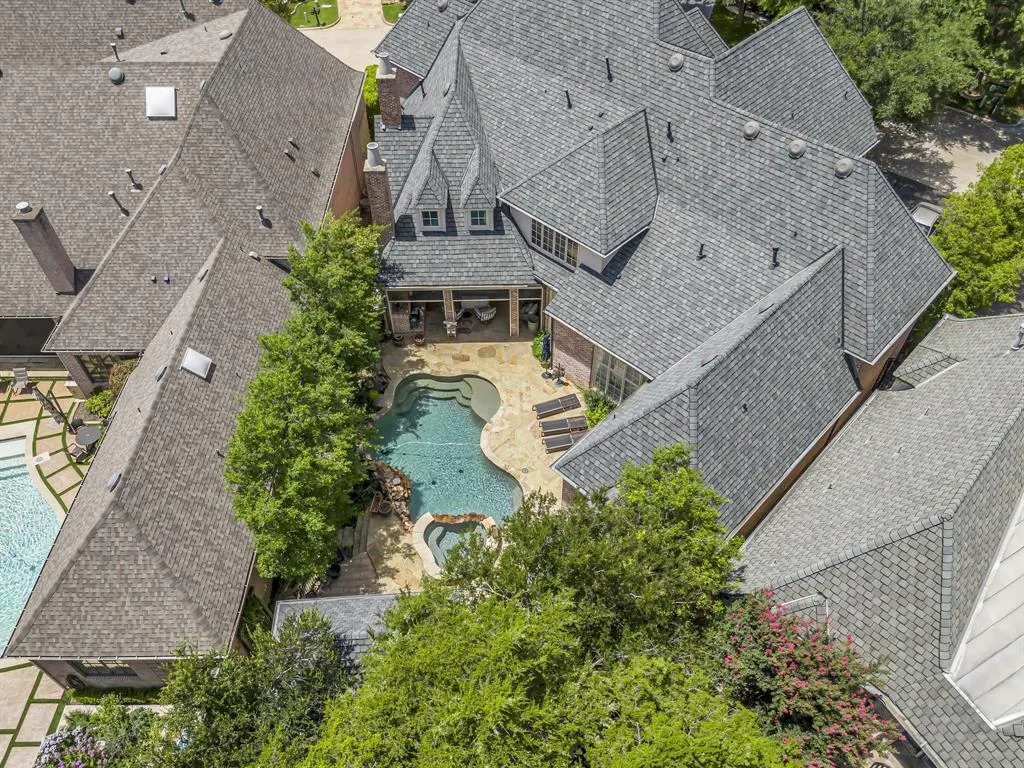 48 Kennington Court