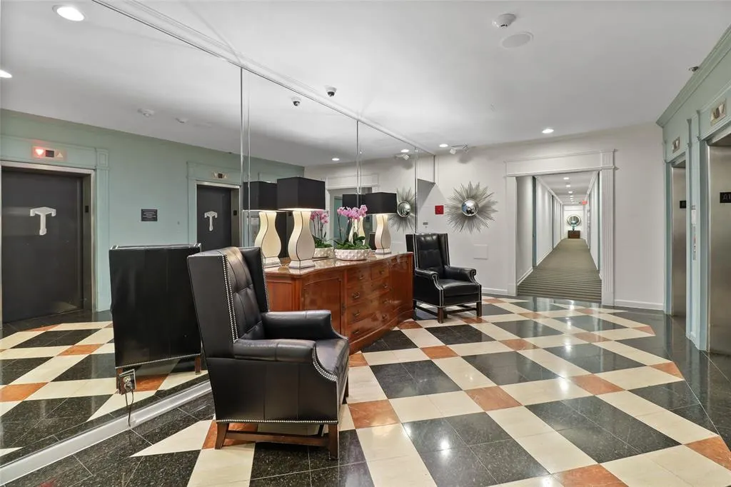 3883 Turtle Creek Boulevard, #707