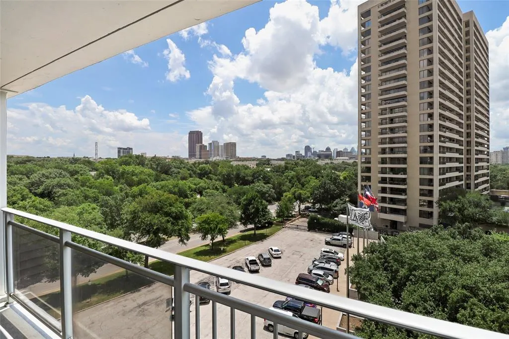 3883 Turtle Creek Boulevard, #707
