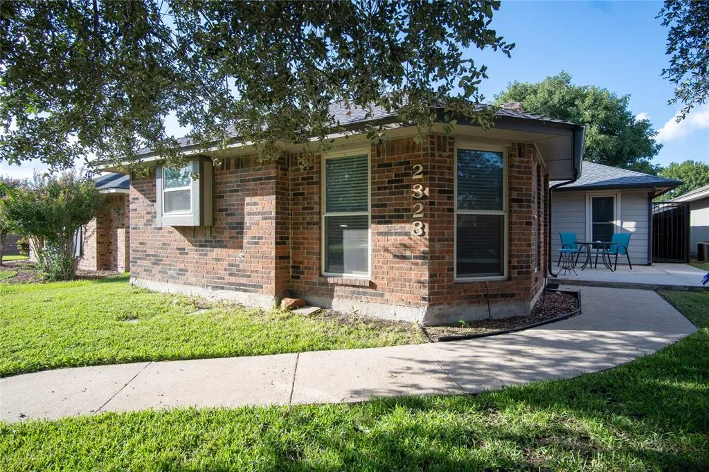 2323 Ridgestone Drive