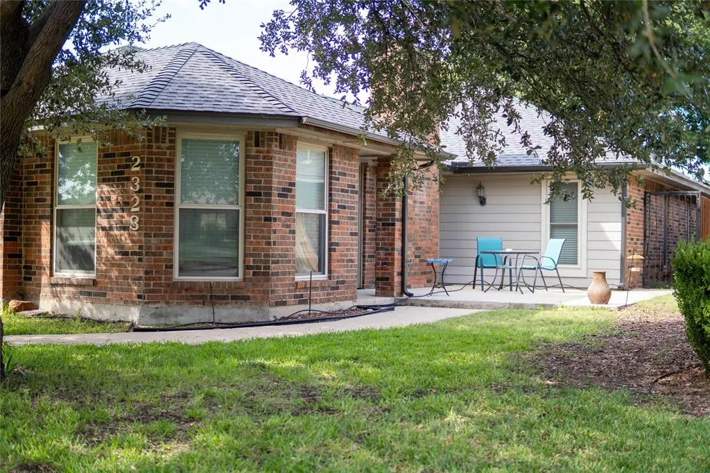 2323 Ridgestone Drive