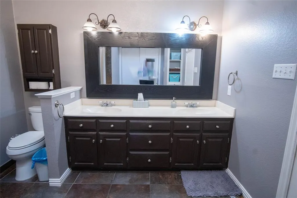 2323 Ridgestone Drive