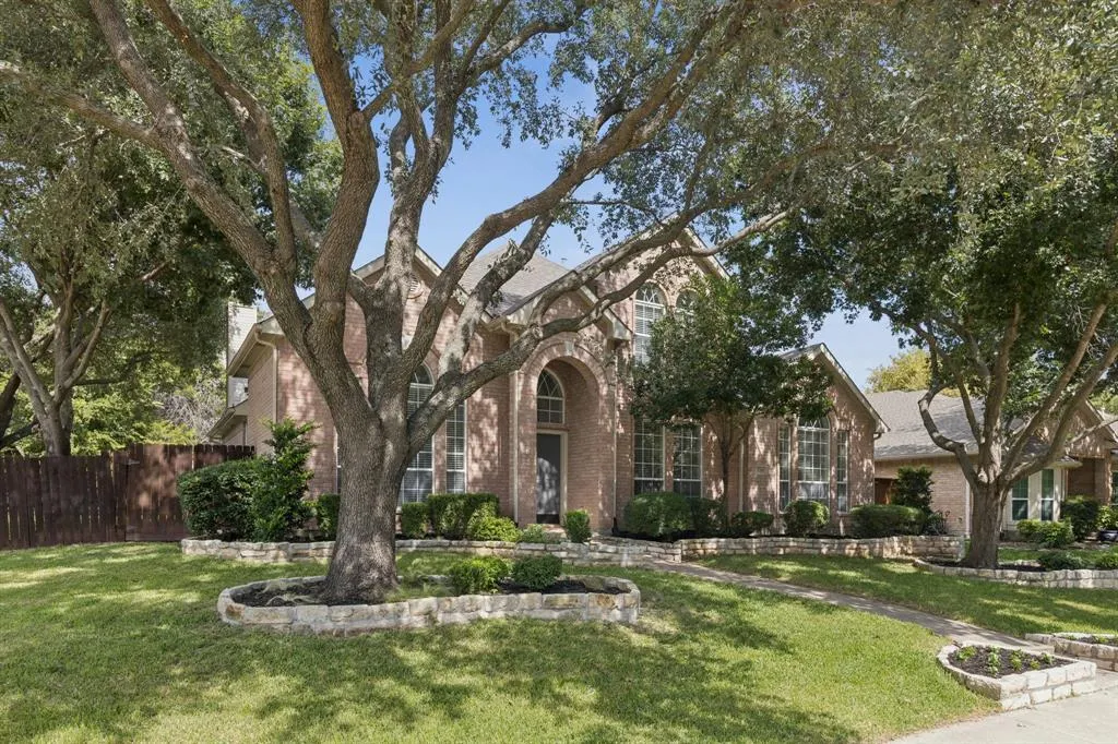 3201 Heatherbrook Drive