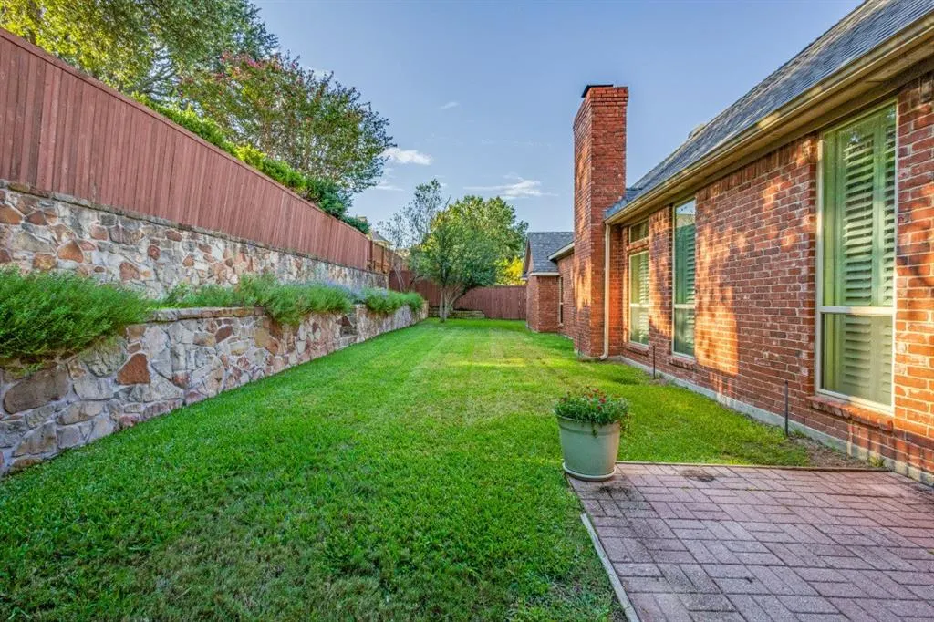 1005 Lakewood Drive