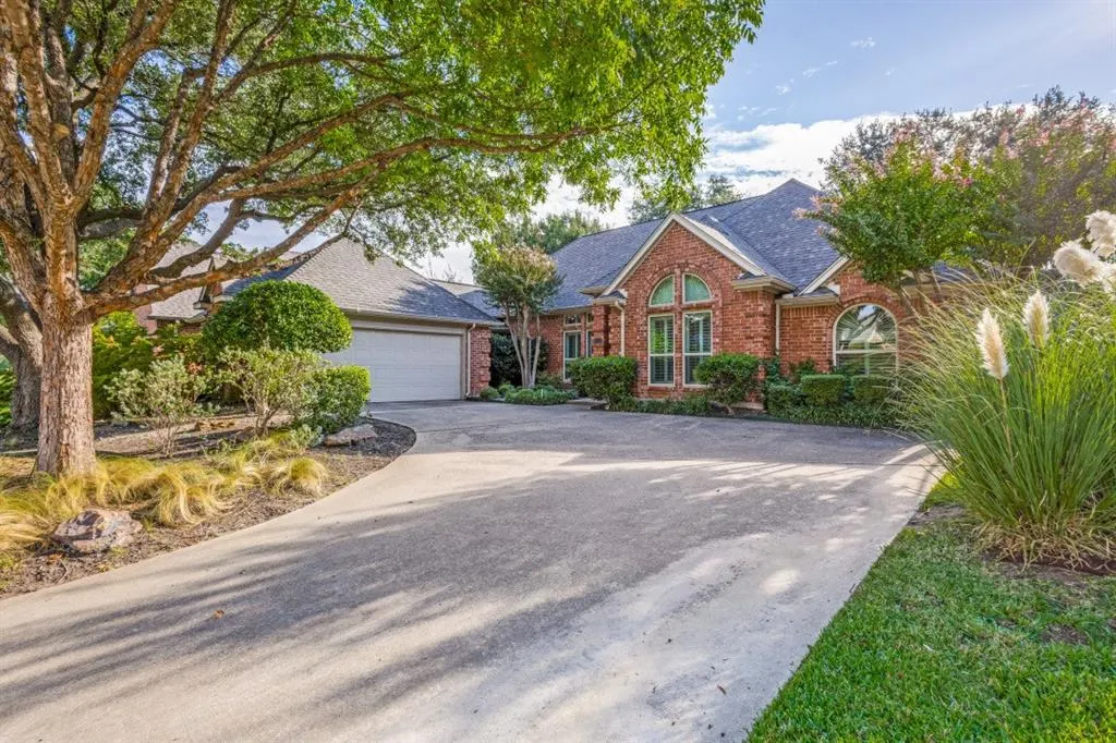 1005 Lakewood Drive