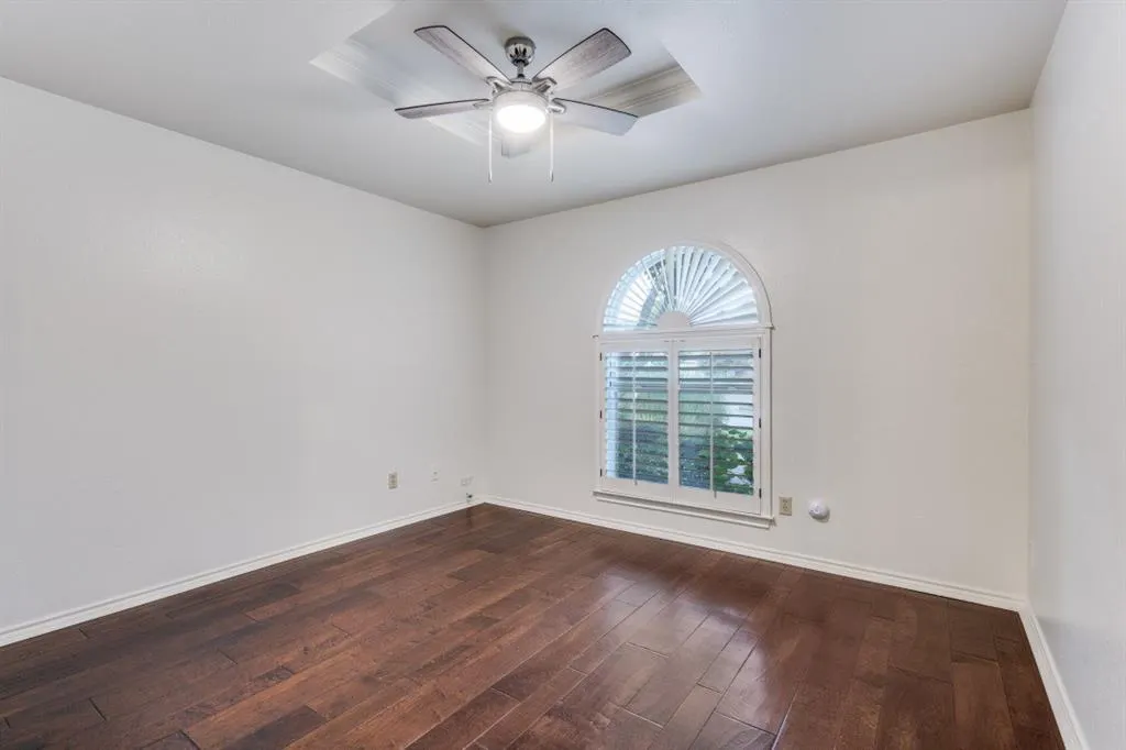 1005 Lakewood Drive
