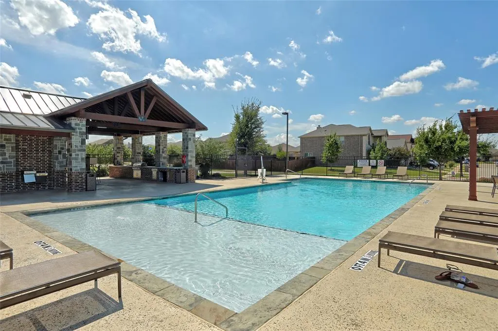5209 Mcclellan Drive