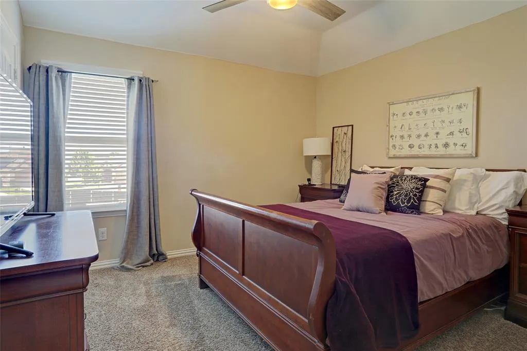5209 Mcclellan Drive