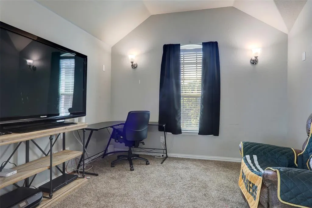 5209 Mcclellan Drive