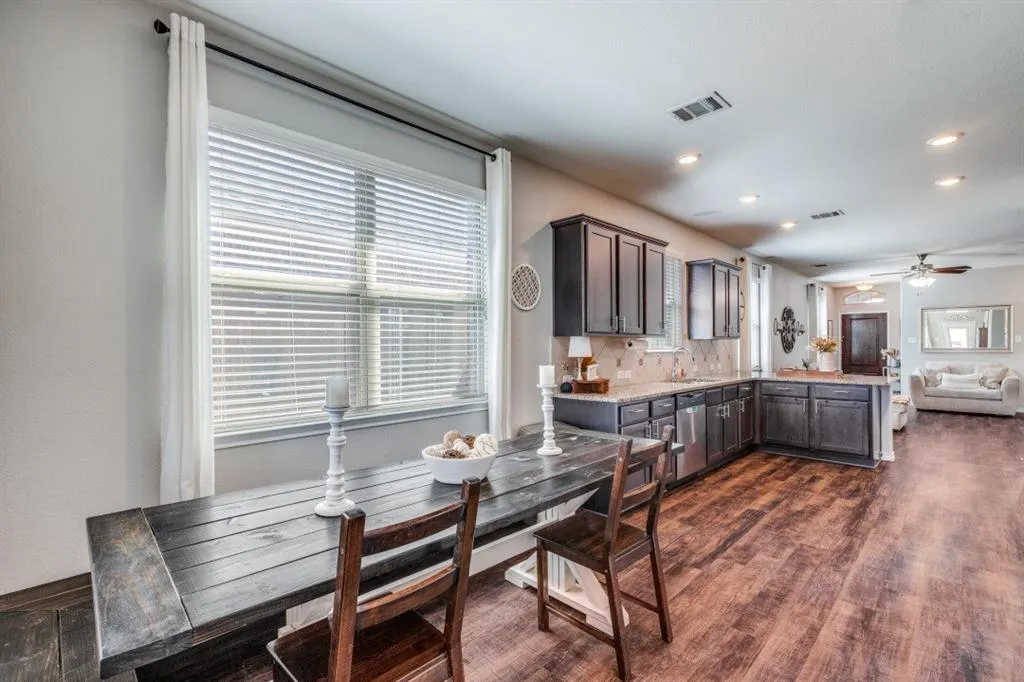 2433 Larimar Drive