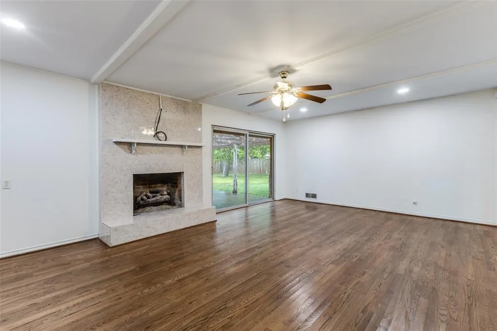 13717 Rolling Hills Lane