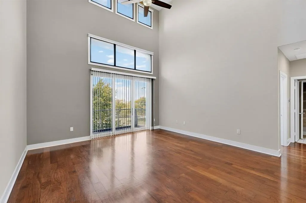 4414 Cedar Springs Road, #323