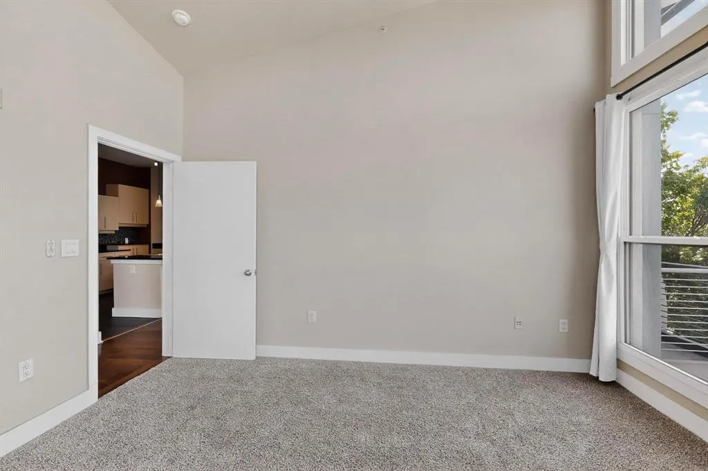4414 Cedar Springs Road, #323