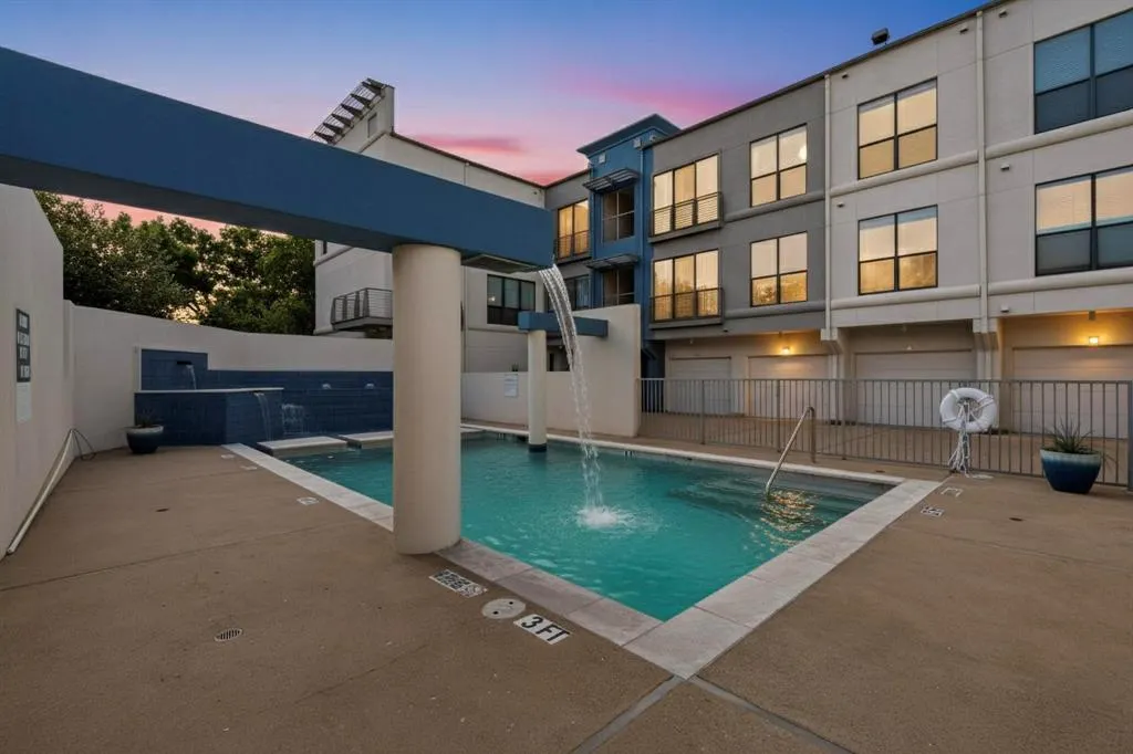 4414 Cedar Springs Road, #323