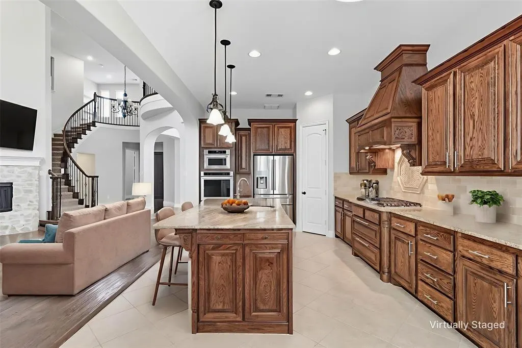 1632 Alamosa Drive