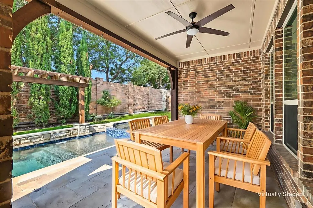 1632 Alamosa Drive