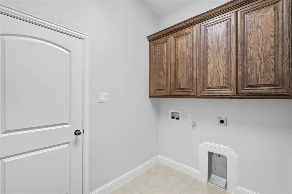1632 Alamosa Drive