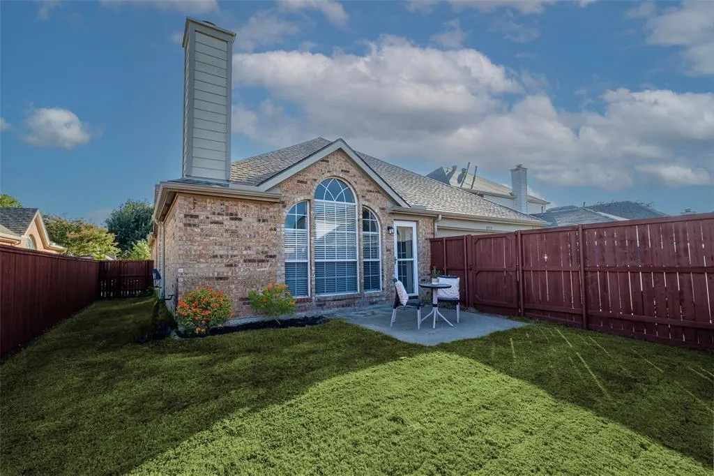 2513 Hunters Run Drive