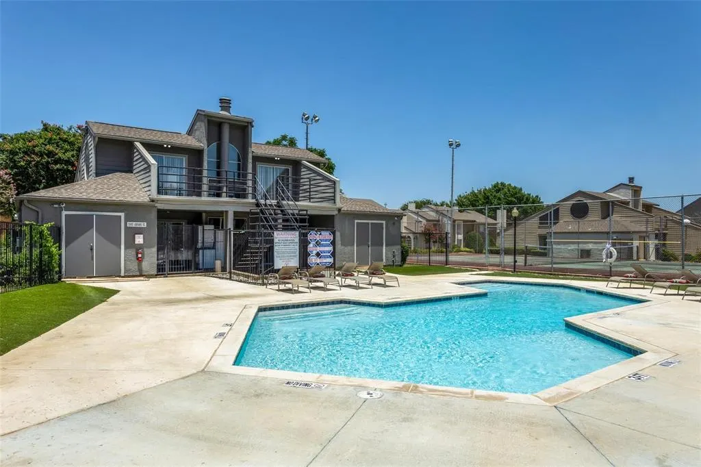 12480 Abrams Road, #208
