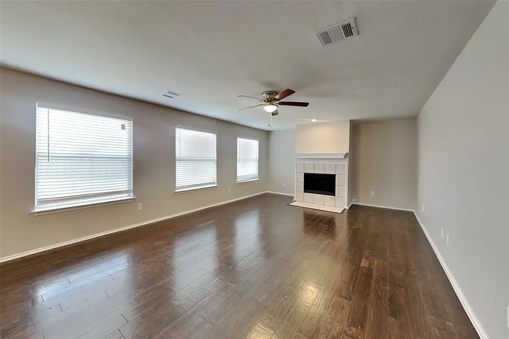 9121 Newport Lane