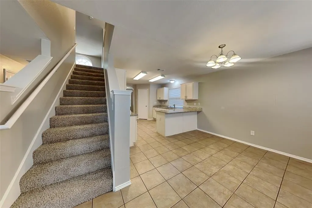9121 Newport Lane