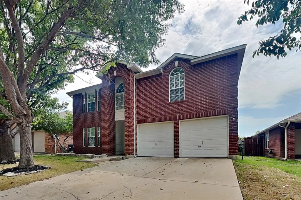 9121 Newport Lane