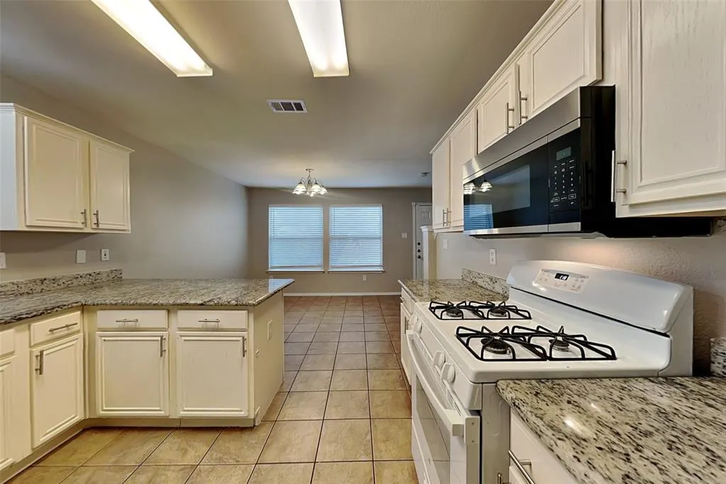 9121 Newport Lane