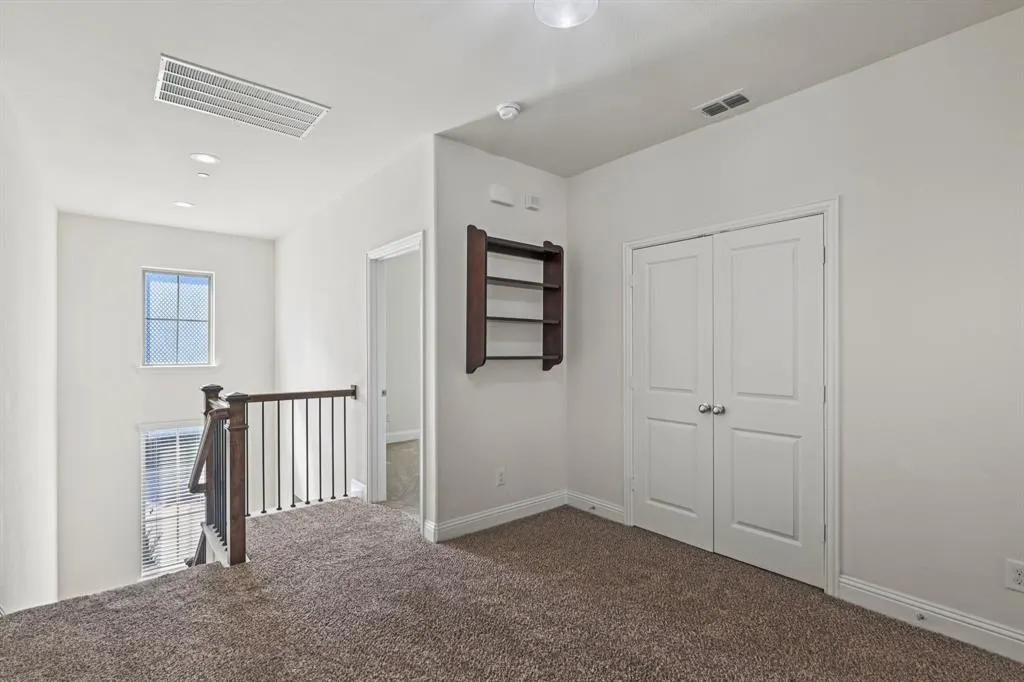 6133 Rainbow Valley