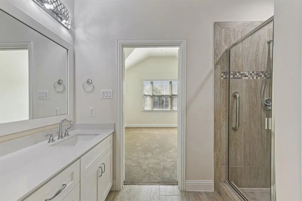6133 Rainbow Valley