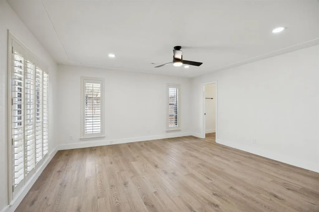 2404 Delmar Drive