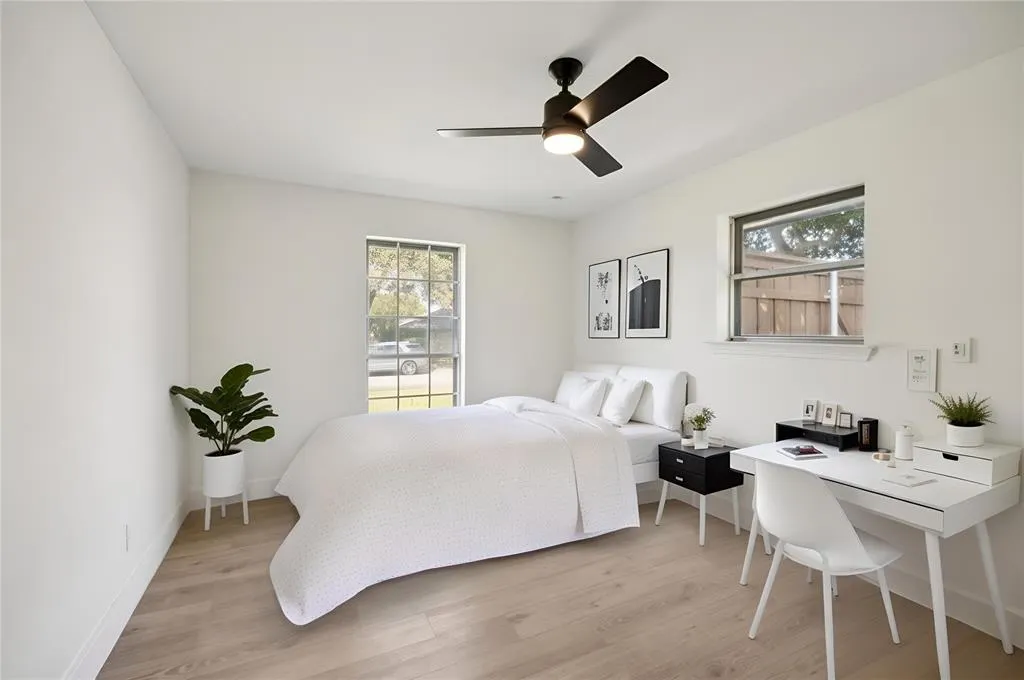 2404 Delmar Drive