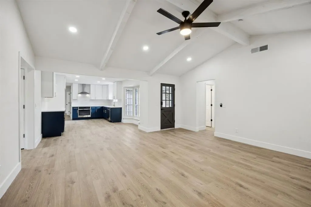 2404 Delmar Drive