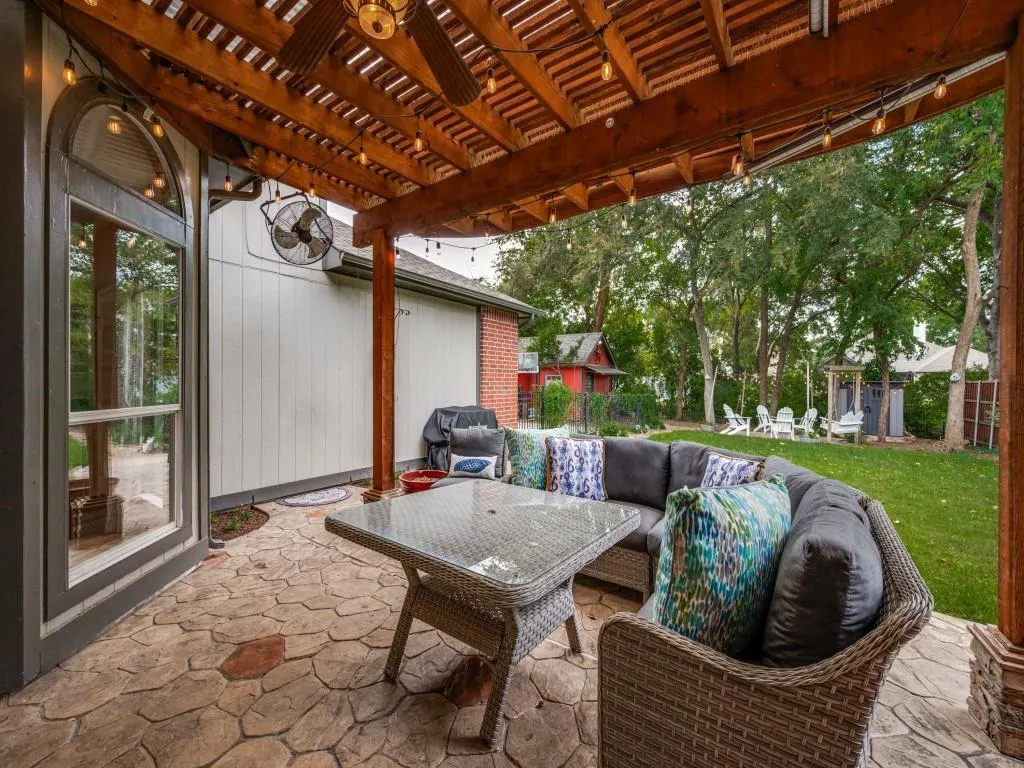 2623 Saint Michelle Lane