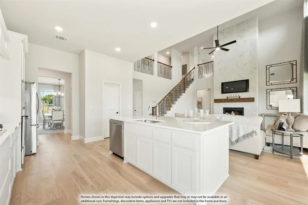 2832 Spring Valley Way