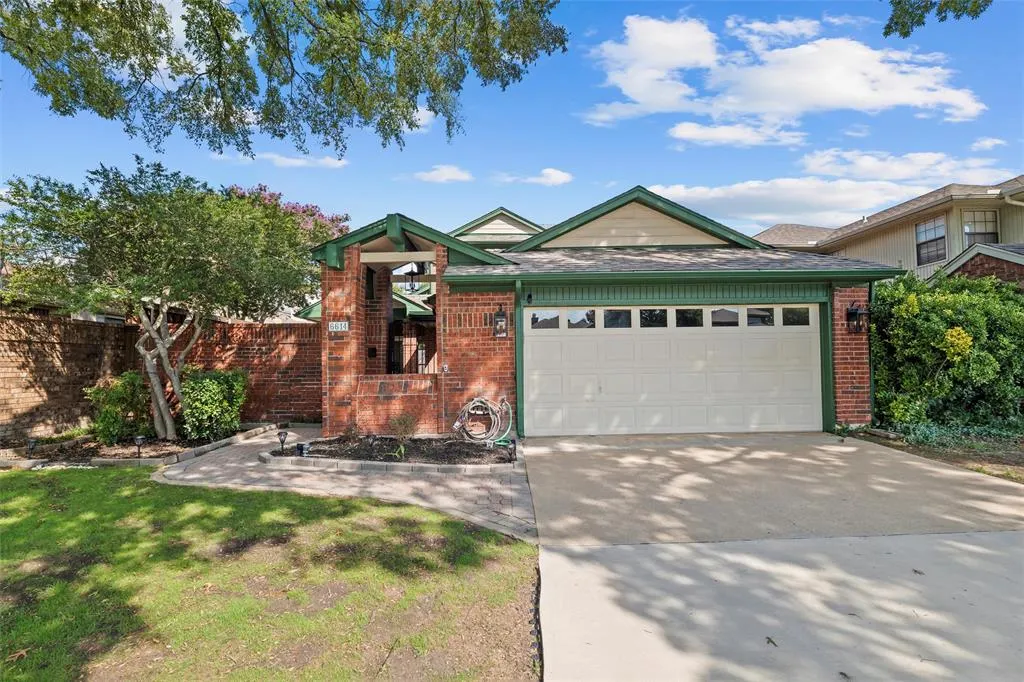 6614 Phoenix Place